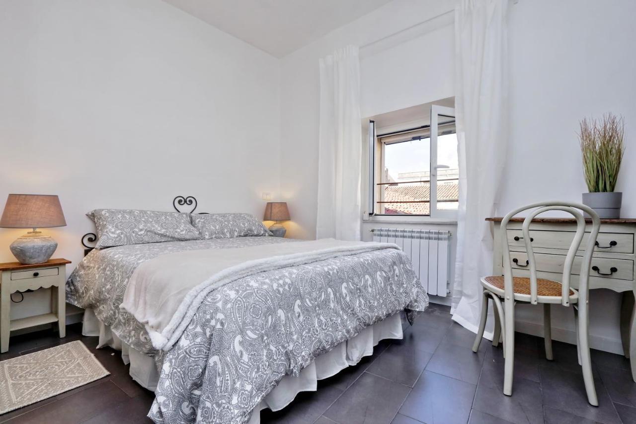 Monti Charming Apartment - Rome Short Let Service מראה חיצוני תמונה
