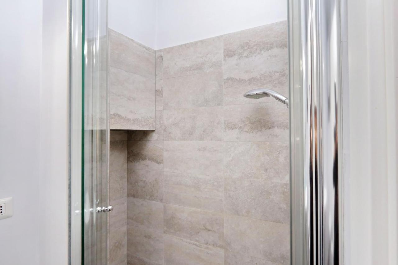 Monti Charming Apartment - Rome Short Let Service מראה חיצוני תמונה